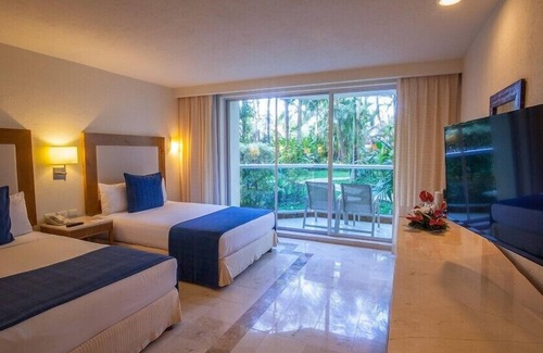 Cozumel Hotel | Cozy Studio with Jacuzzi & Spa at Cozumel