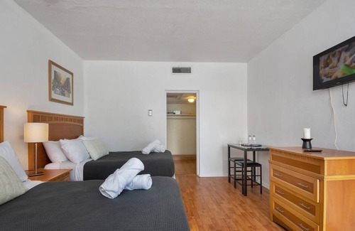 Hallandale Beach Apartamento | Acogedor Estudio/1 Baño, Hallandale Beach, ¡Estacionamiento Gratuito Y Piscina!