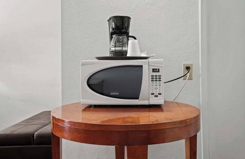 Fremont Apartamento | (Cozy studio, 1BED, 1BA, No kitchen)