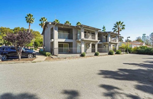 Fremont Apartamento | (Cozy studio, 1BED, 1BA, No kitchen)