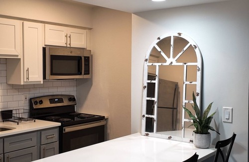 Huntsville Apartamento | Cozy studio apartment in charming Huntsville with WiFi, & fitness room
