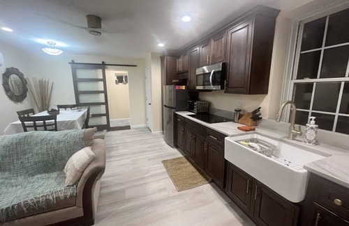 Fayetteville Casa | Cozy Studio Bungalow Minutes from TRILLITH STUDIOS & Piedmont Hospital