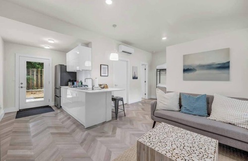 West Campus Apartamento | Cozy studio in quiet area - Yard