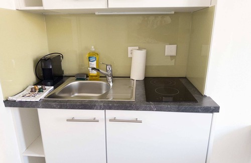 Sihlfeld Apartamento | Cozy Studio with Balcony in the City BE37