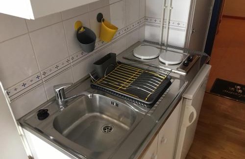 XIV Juillet Apartamento | Cozy studio with balcony and free secure parking