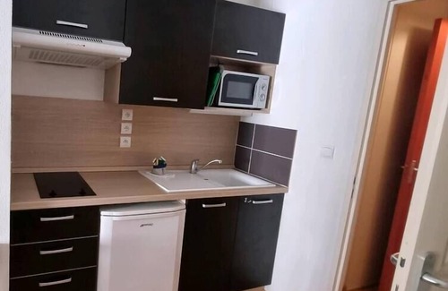Ax-les-Thermes Apartamento | Estudio con piscina y balcón