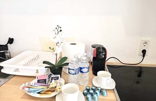 Gare Apartamento | Cozy studio with sunny terrace