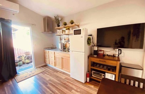 Moreno Valley Apartamento | Cozy studio with private Yard
