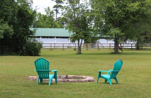 Elkton Cabina | Cozy & stylish cottage w/pool, St. Augustine