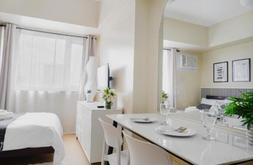 Poblacion District Apartamento | Cozy Suite with City View Near Roxas Night Market