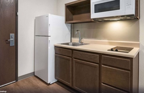 Sulphur Apartamento | Cozy Suites with Kitchens