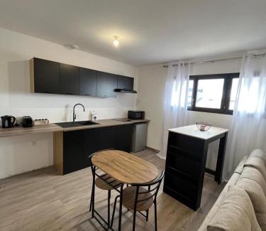 Pia Apartamento | Cozy T2 chaleureux neuf appartement 15 Min proche de la mer