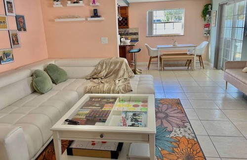 Greater Northdale Casa | Cozy Tampa Home with Large Heated Pool