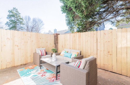 Mint Hill Casa | Cozy Townhome - 10 Minutes From Downtown Charlotte