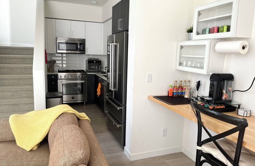 Green Lake Casa | Cozy Townhouse Retreat by Green Lake Park