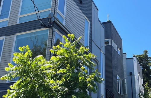 Green Lake Casa | Cozy Townhouse Retreat by Green Lake Park