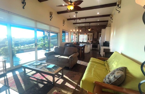 Vista Villa | Cozy Tuscan Villa in Pastoral Landscape of Vista