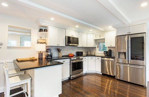 Brookhaven Casa | Cozy two-bedroom cottage in Long Island's bucolic Brookhaven Hamlet