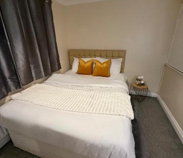 East Wickham Casa | Cozy Two Bedroom in Welling