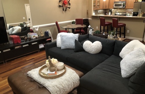 Cardozo Condominio | Acogedor U St. Condo-Pasos para U y 14
