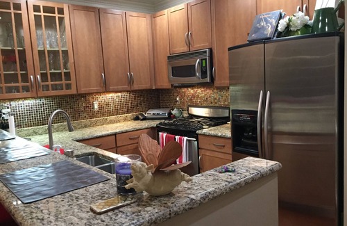 Cardozo Condominio | Acogedor U St. Condo-Pasos para U y 14