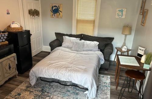 Milford Casa | Cozy Unit in Milford, Delaware -Close to DE Turf