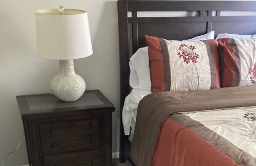 Lawrence Apartamento | Cozy up-to-date 2 bedroom apartment in central Indianapolis Indiana