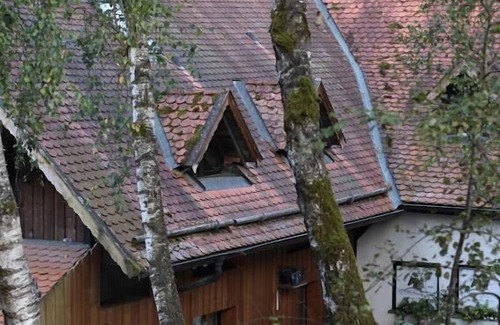 Neunburg vorm Wald Apartamento | Cozy vacation apartment for 4 people