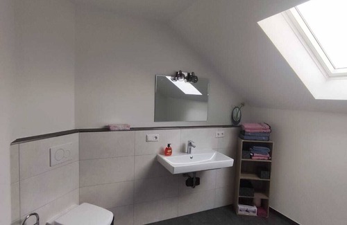 Vollmarshausen Apartamento | Cozy vacation apartment in Lohfelden district of Kassel, up to 5 people