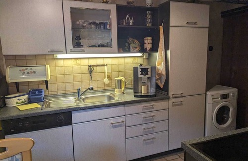 Oberschledorn Apartamento | Cozy vacation apartment on Hellwiges Hof with dog/horse Medebach / Sauerland