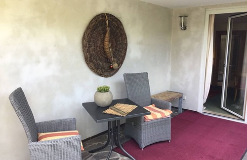 Prunn Apartamento | Cozy vacation apartment (35sqm) with a magnificent view of Prunn Castle