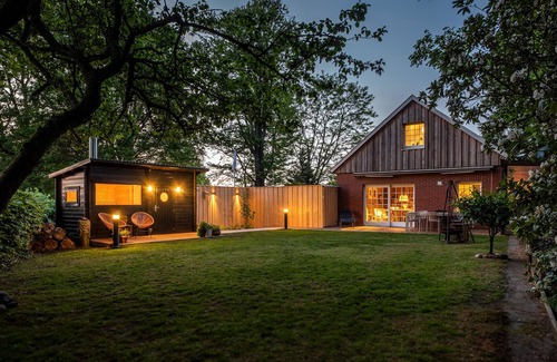 Uelsen Casa | Acogedora casa de vacaciones y galería / familia / mascotas permitidas