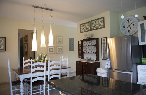 Portillo Villa | Villa Mo El Portillo, disfruta de esta maravillosa villa a pasos de la playa.