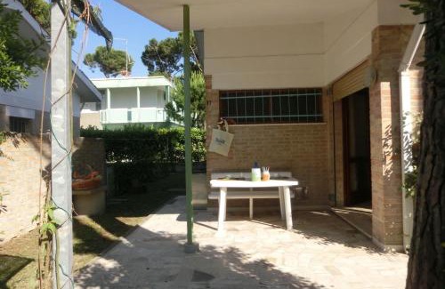 Bibione Pineda Apartamento | Cozy villa 250 metres from the beach