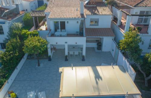 Nueva Andalucia Casa | Cozy villa in Marbella with private pool and close to Puerto Banus