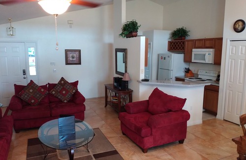 Westbury Casa | Cozy Villa with own private Pool, 4 bed 3 bath-sleeps 8