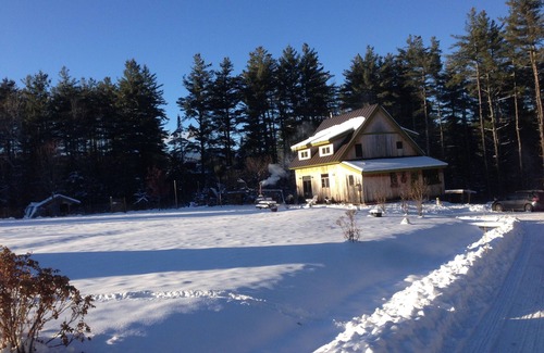 Warren Casa | Acogedor Vt Post & Beam, cerca de Sugarbush y Mad River Glen!