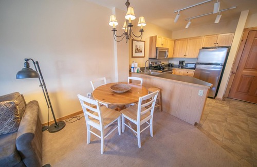 River Run Condominio | Cozy, Walk to Gondola, Dining, and Shops