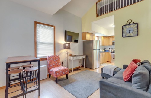 Westmont Casa | Cozy Westmont Home: Walk to Metra Station!