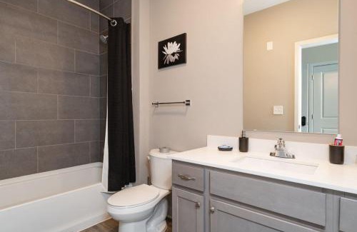 Whitestown Apartamento | Cozy Whitestown 2BR Sunset Haven