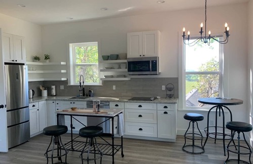 California Wine Country Cabaña | Cozy Wine Country Rental Close to Downtown Hopland