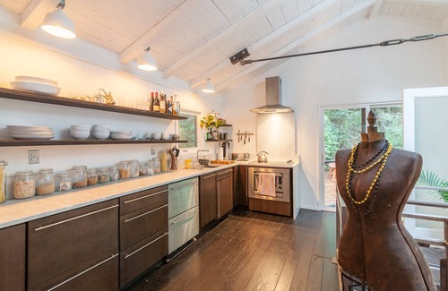 Guerneville Cabaña | Cozy Wooded Cottage of Guerneville