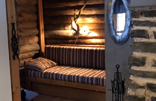 Kehys-Kainuu Casa | Acogedora cabaña de madera con modernas comodidades - Inc. estanque de natación privado