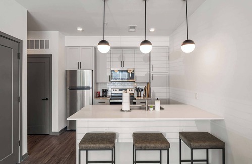 Indianapolis Apartamento | CozySuites at AYR