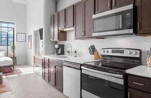 Downtown Pittsburgh Apartamento | Cozysuites Gorgeous SDO Downtown Pittsburgh