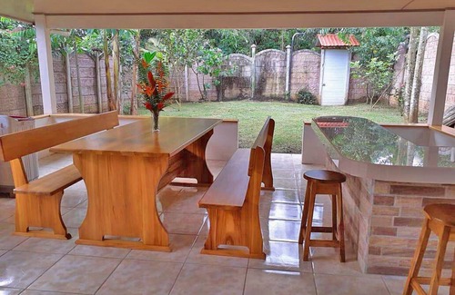 Savegre Casa | Tropical Bee Garden Holiday Houses