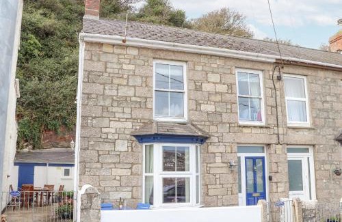 Porthleven Casa | Crab Pot Cottage