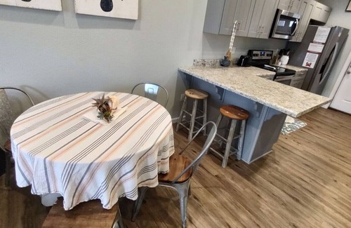 Port St. Joe Villa | Crab Shack - Close to Downtown & Beaches - King Bed - Boat Parking - NO Pet Fees !