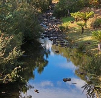 Grove Apartamento | CRABTREE RIVERFRONT COTTAGES 2 cottages EMILY & ELIZA COTTAGES Beautiful riverfront peaceful location RELAX & ENJOY