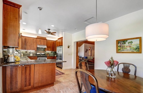 Sonoma Casa | Craftsman Style Cabin in the Heart of Sonoma- Includes Wine Tasting Passport